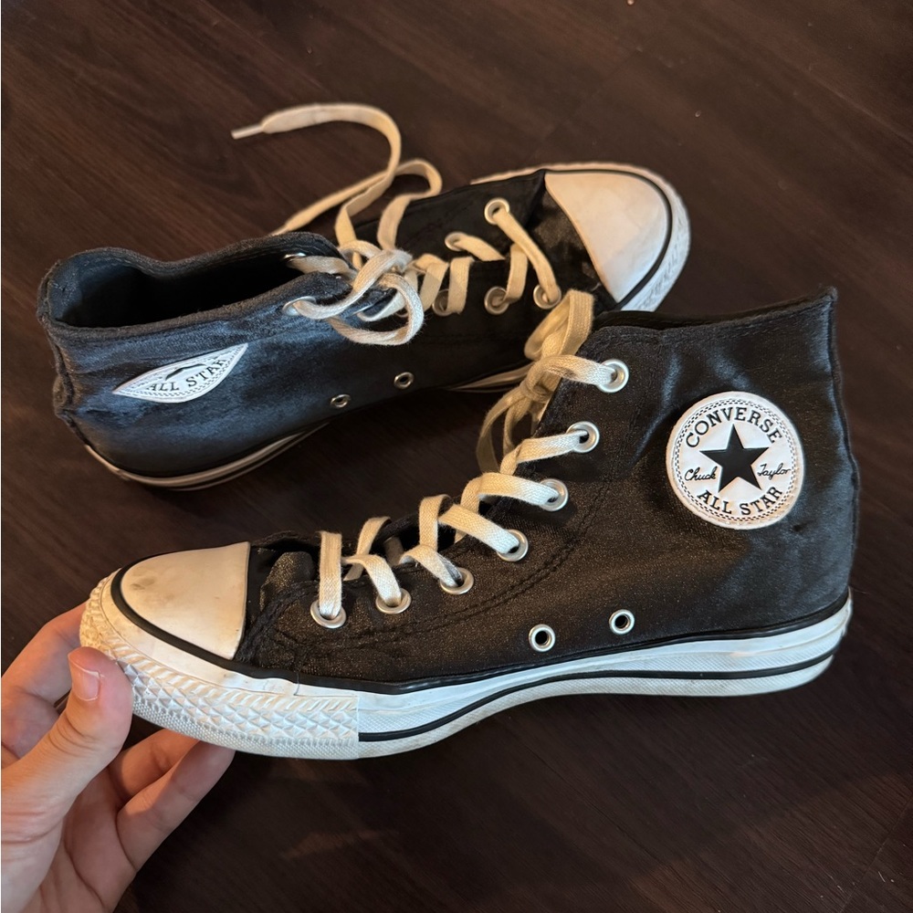 Black velvet Converse All Star High Tops